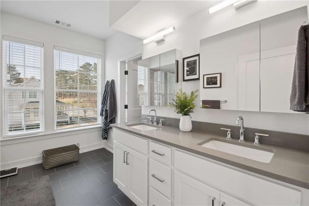 3 bedroom, 4 bathroom, 1,970 sq ft single family residence for sale at 1105 Adam Circle, Roswell, GA 30076 — photo 5