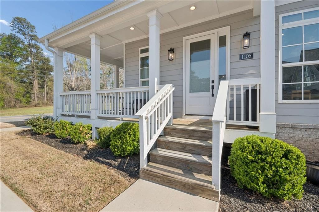 3 bedroom, 4 bathroom, 1,970 sq ft single family residence for sale at 1105 Adam Circle, Roswell, GA 30076 — photo 8