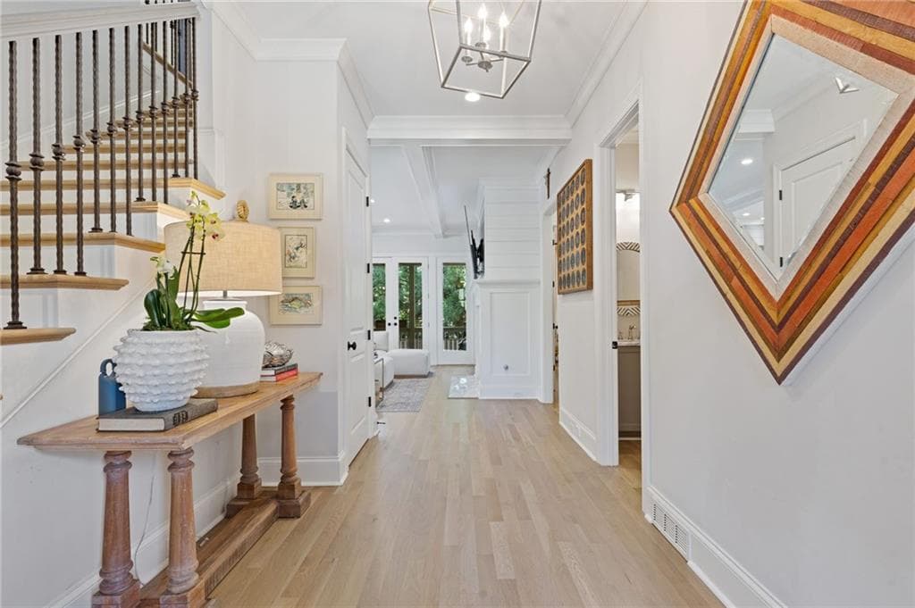 5 bedroom, 6 bathroom, 5,060 sq ft single family residence for sale at 3931 Cash Landing, Marietta, GA 30066 — photo 4