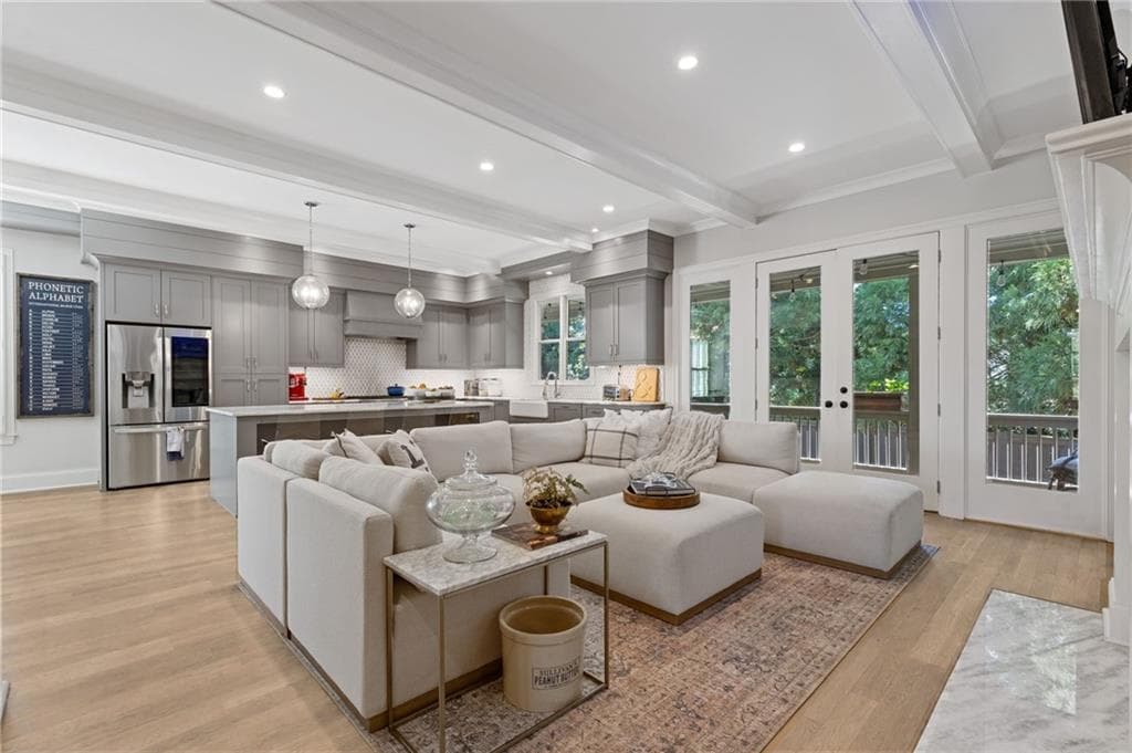 5 bedroom, 6 bathroom, 5,060 sq ft single family residence for sale at 3931 Cash Landing, Marietta, GA 30066 — photo 5