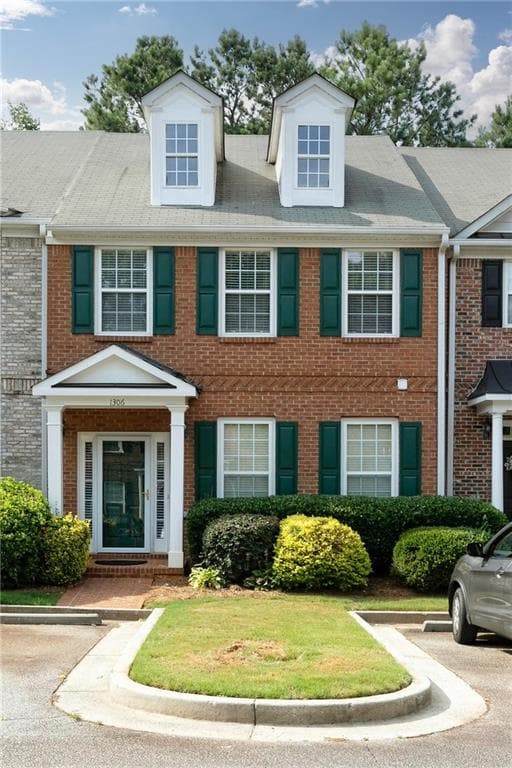 3 bedroom, 3 bathroom, 1,672 sq ft townhouse for rent at 1306 Guilderoy Court 5, Austell, GA 30106 for $2,250 a month — photo 2