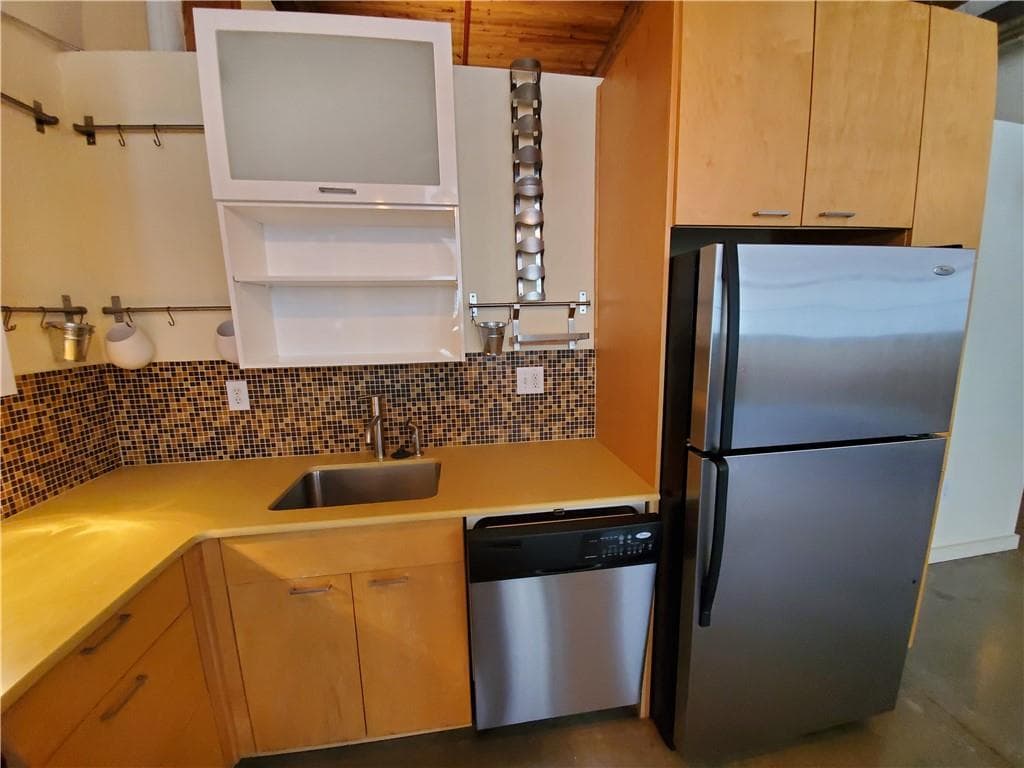 1 bedroom, 1 bathroom, 994 sq ft condominium for rent at 170 Boulevard H-214, Atlanta, GA 30312 for $2,195 a month — photo 7