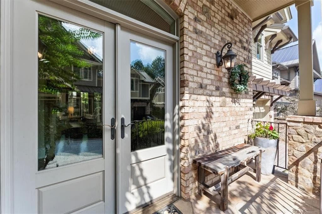 5 bedroom, 5 bathroom, 4,089 sq ft single family residence for sale at 105 Weatherford Place, Roswell, GA 30075 — photo 10