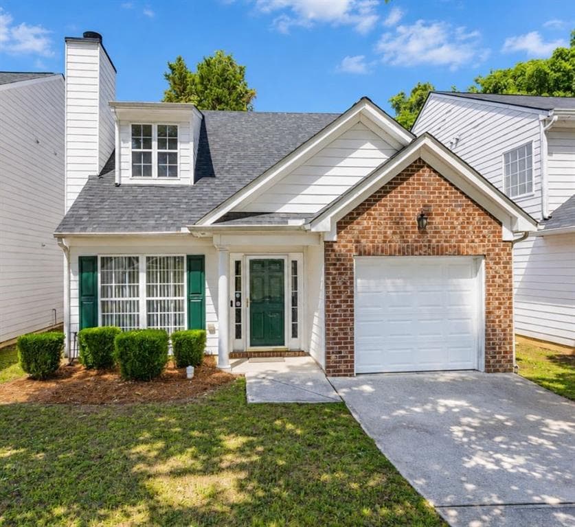 3 bedroom, 3 bathroom, 2,104 sq ft single family residence for sale at 565 Carlton Pointe Drive, Palmetto, GA 30268