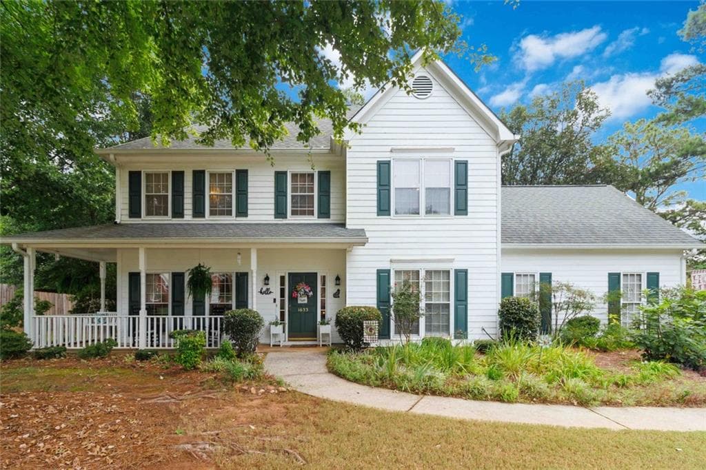 4 bedroom, 3 bathroom, 2,359 sq ft single family residence for sale at 1633 Brentwood Crossing, Conyers, GA 30013