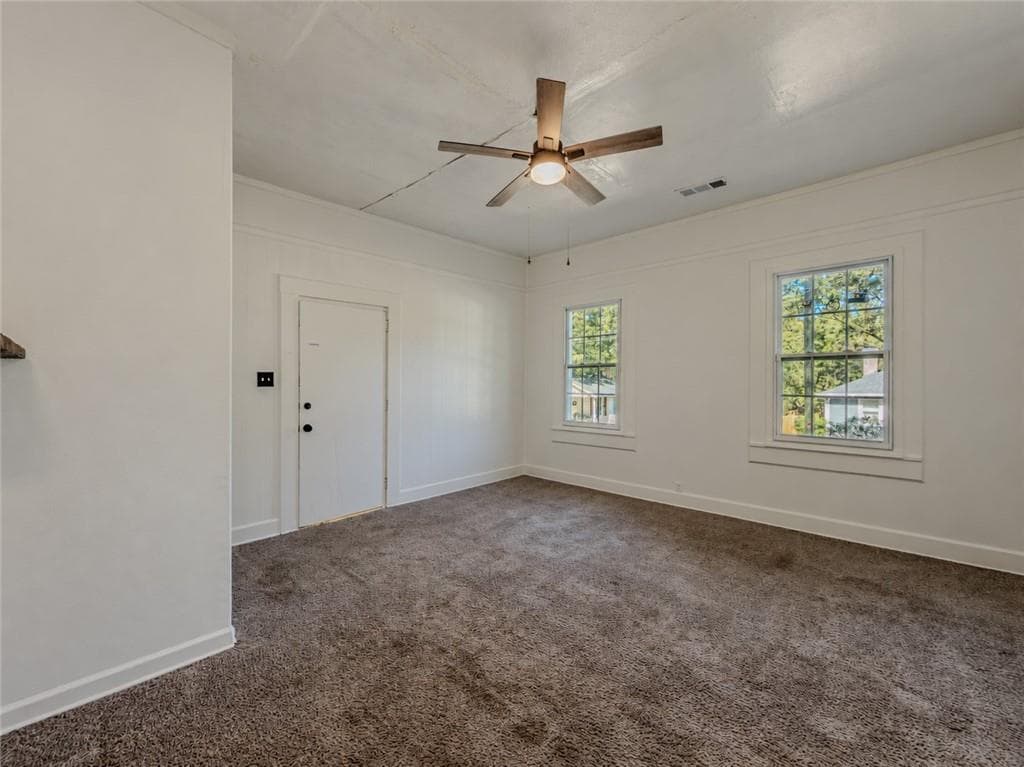 1 bedroom, 1 bathroom, 973 sq ft single family residence for sale at 120 Norris Street, Monroe, GA 30655 — photo 3
