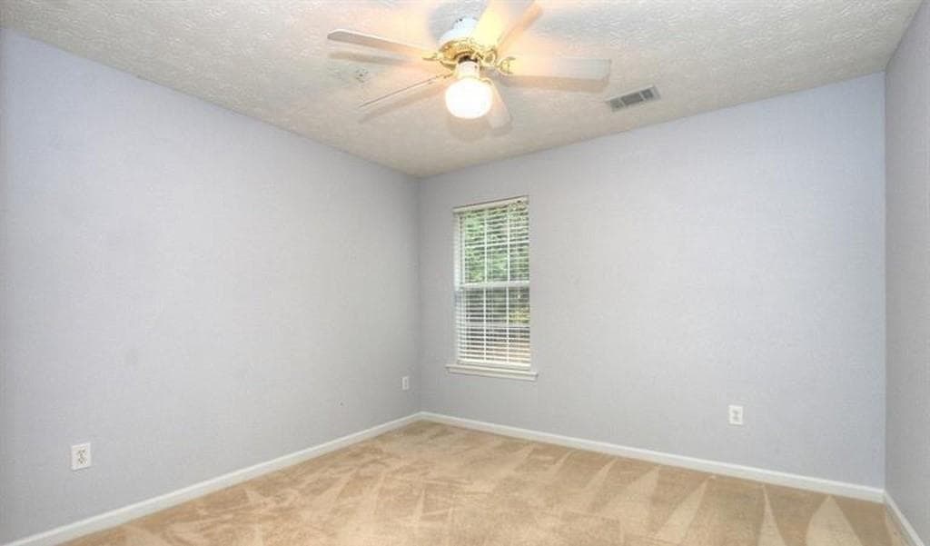 3 bedroom, 2 bathroom, 1,500 sq ft single family residence for rent at 3284 Rockwalk Terrace, Loganville, GA 30052 for $2,200 a month — photo 3