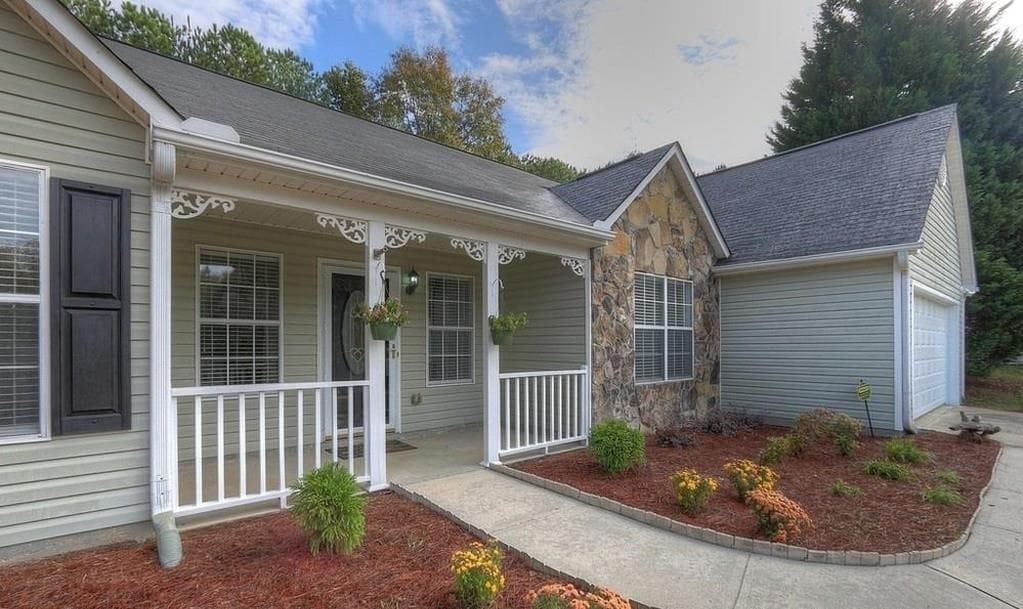 3 bedroom, 2 bathroom, 1,500 sq ft single family residence for rent at 3284 Rockwalk Terrace, Loganville, GA 30052 for $2,200 a month — photo 9
