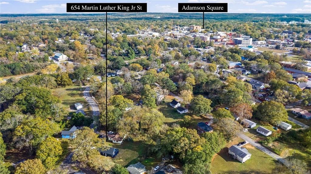 3 bedroom, 2 bathroom, 1,025 sq ft single family residence for sale at 654 King Street, Carrollton, GA 30117 — photo 2