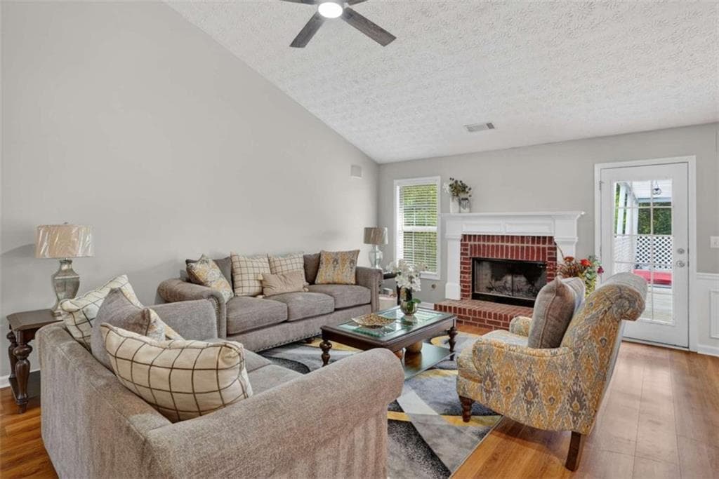 4 bedroom, 2 bathroom, 2,428 sq ft single family residence for sale at 2270 Taylor Pointe Way, Dacula, GA 30019 — photo 10