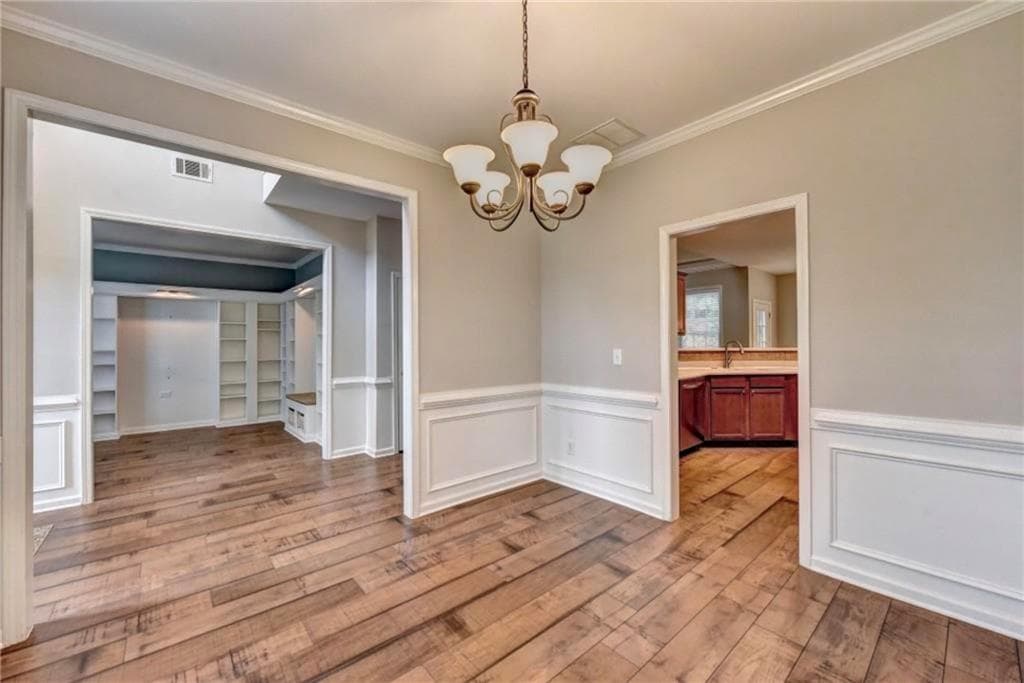 5 bedroom, 3 bathroom, 2,470 sq ft single family residence for rent at 410 Ruby Forest Parkway, Suwanee, GA 30024 for $2,800 a month — photo 10