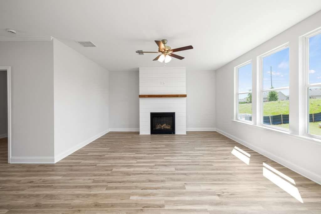 4 bedroom, 3 bathroom, 2,228 sq ft single family residence for sale at 84 Hickory Grove Lane, Hoschton, GA 30548 — photo 8