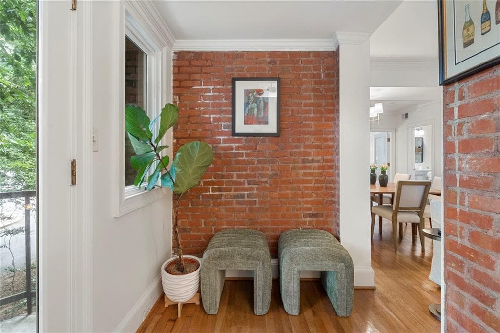 2 bedroom, 2 bathroom, 1,090 sq ft condominium for sale at 2840 Peachtree Road 411, Atlanta, GA 30305 — photo 8