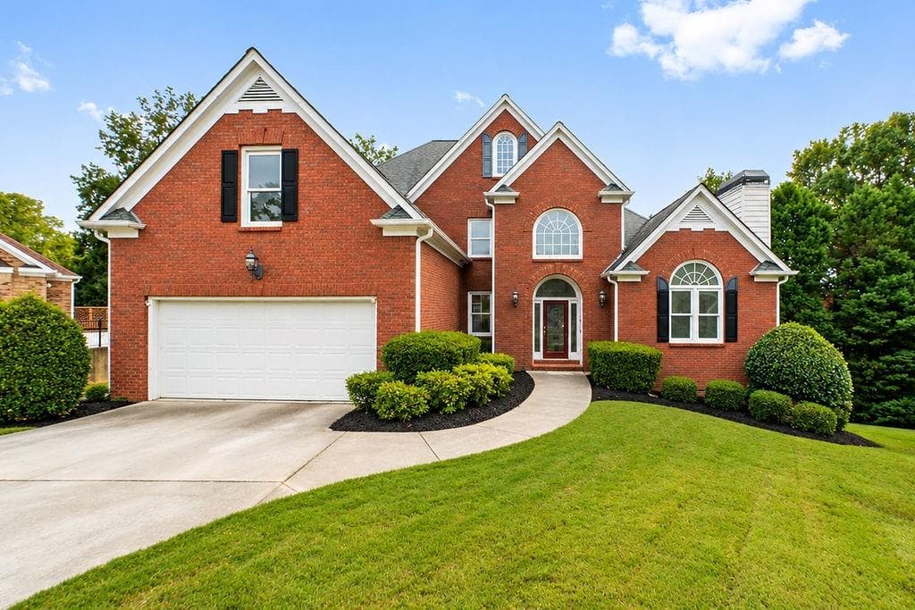 4 bedroom, 4 bathroom, 3,006 sq ft single family residence for sale at 2409 Vinings Oaks Court, Smyrna, GA 30082 — photo 3