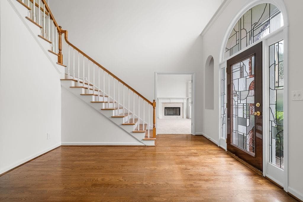 4 bedroom, 4 bathroom, 3,006 sq ft single family residence for sale at 2409 Vinings Oaks Court, Smyrna, GA 30082 — photo 5