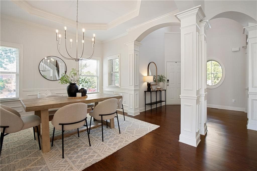 5 bedroom, 4 bathroom, 5,360 sq ft single family residence for sale at 11001 Estates Circle, Alpharetta, GA 30022 — photo 7