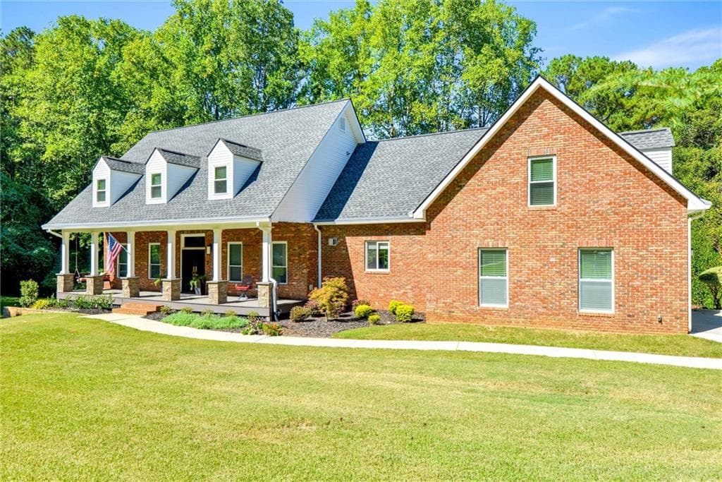 6 bedroom, 6 bathroom, 6,600 sq ft single family residence for sale at 3727 Finger Creek, Lilburn, GA 30047 — photo 2