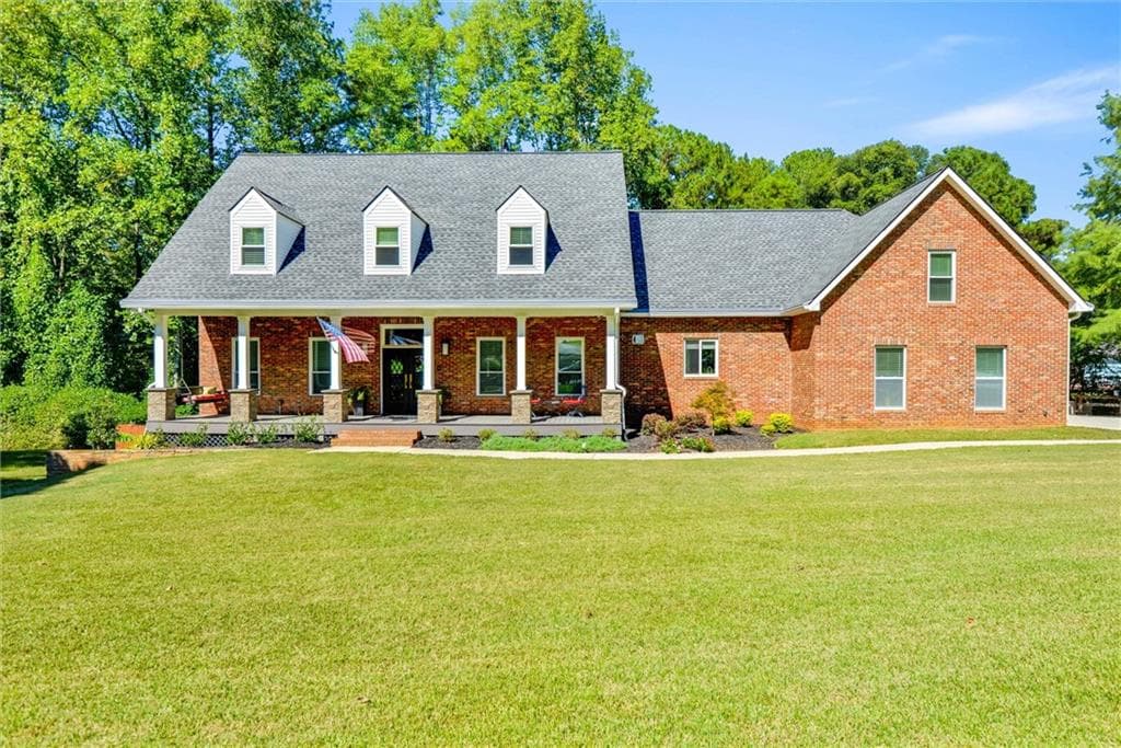 6 bedroom, 6 bathroom, 6,600 sq ft single family residence for sale at 3727 Finger Creek, Lilburn, GA 30047 — photo 3