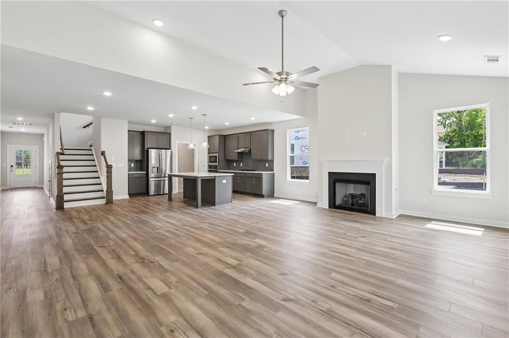 2 bedroom, 2 bathroom, 1,891 sq ft single family residence for sale at 821 Capwood Lane, Locust Grove, GA 30248 — photo 3