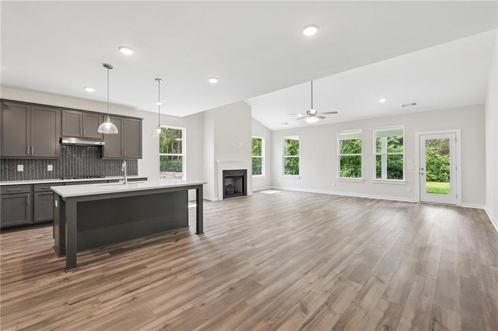 2 bedroom, 2 bathroom, 1,891 sq ft single family residence for sale at 821 Capwood Lane, Locust Grove, GA 30248 — photo 6