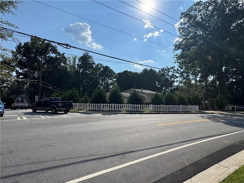 3 bedroom, 3 bathroom single family residence for sale at 3912 Donaldson Drive, Atlanta, GA 30341 — photo 7