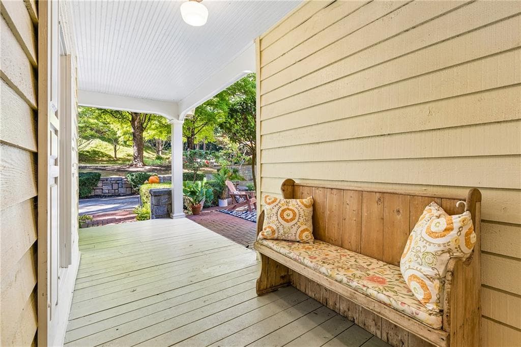 4 bedroom, 5 bathroom, 4,358 sq ft single family residence for sale at 5075 Jett Forest Trail, Sandy Springs, GA 30327 — photo 6
