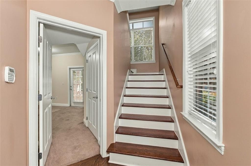2 bedroom, 3 bathroom, 1,578 sq ft townhouse for sale at 1116 Glenridge Place 605, Sandy Springs, GA 30342 — photo 7