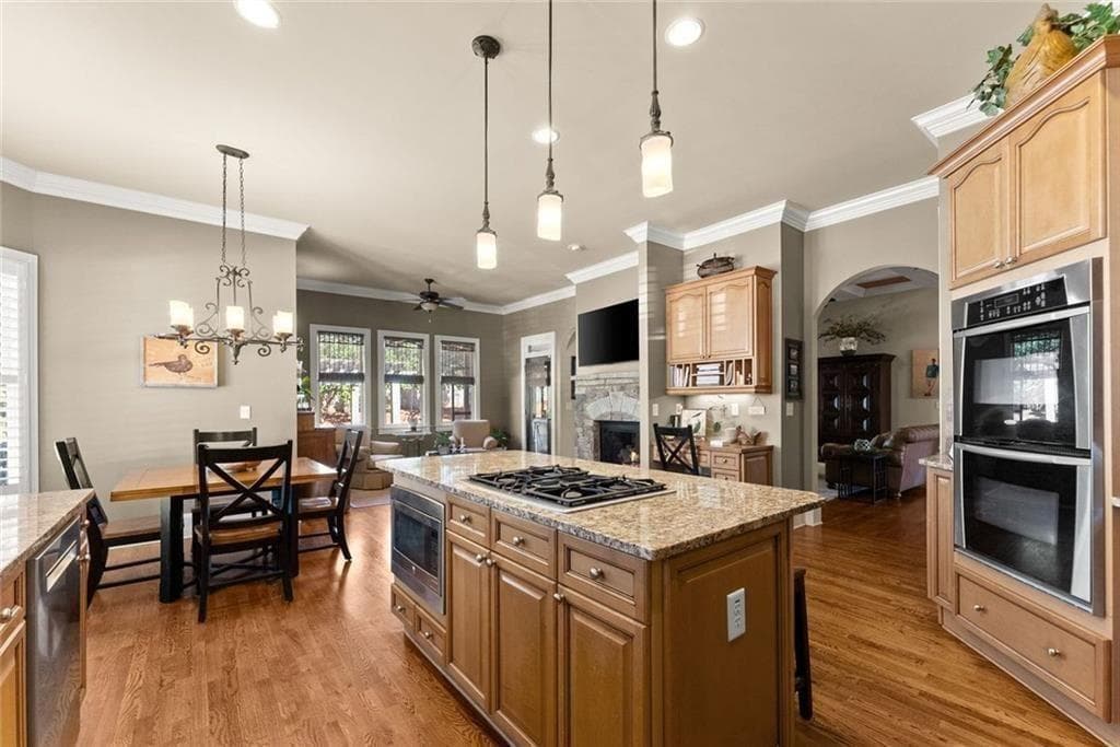 5 bedroom, 6 bathroom, 6,497 sq ft single family residence for sale at 1875 Southers Circle, Suwanee, GA 30024 — photo 5