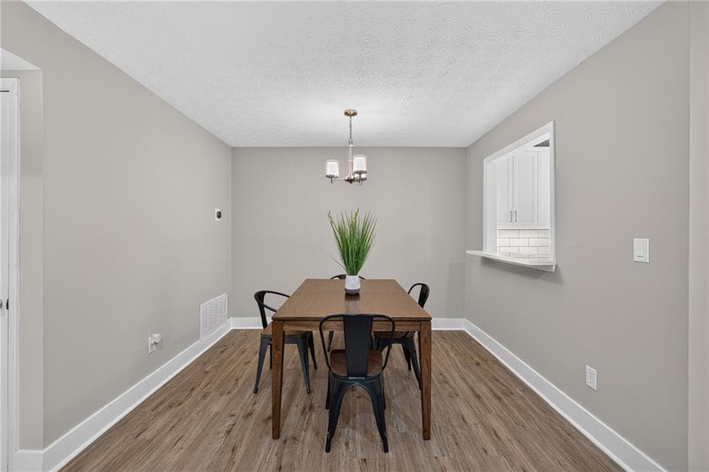 1 bedroom, 1 bathroom, 905 sq ft condominium for sale at 206 Wynnes Ridge Circle, Marietta, GA 30067 — photo 6