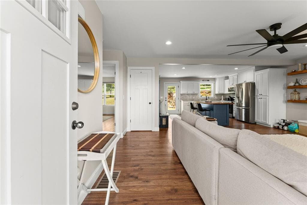 3 bedroom, 3 bathroom, 1,554 sq ft single family residence for sale at 295 Silas Road, Dahlonega, GA 30533 — photo 9