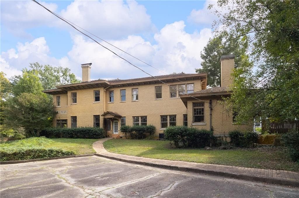 6 bedroom, 6 bathroom, 6,784 sq ft single family residence for sale at 3810 Wieuca Road, Atlanta, GA 30342 — photo 8