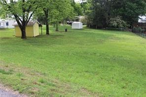 3 bedroom, 1 bathroom, 1,196 sq ft single family residence for sale at 5705 P W A Drive, Cumming, GA 30041 — photo 4