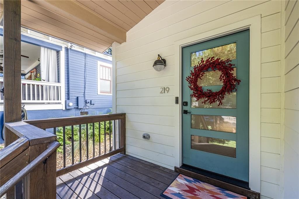 3 bedroom, 3 bathroom, 1,984 sq ft townhouse for sale at 219 Gibson Street, Atlanta, GA 30316 — photo 3