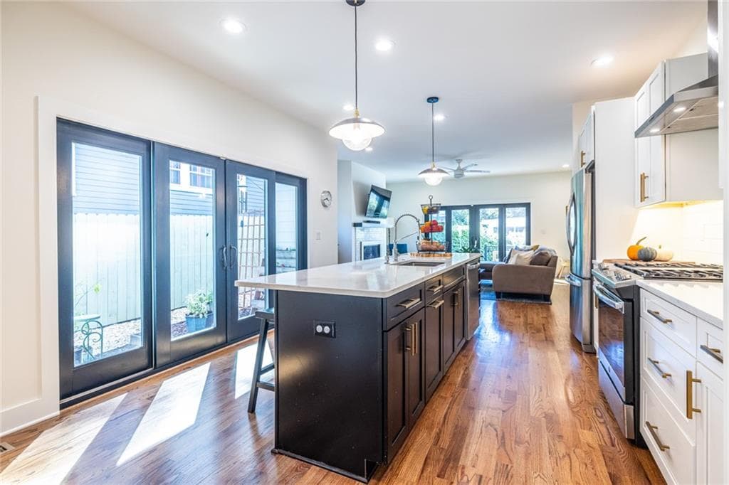 3 bedroom, 3 bathroom, 1,984 sq ft townhouse for sale at 219 Gibson Street, Atlanta, GA 30316 — photo 5