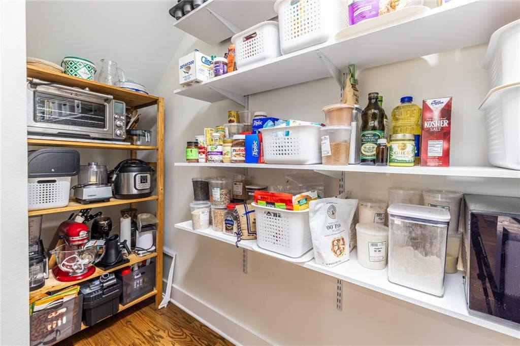 3 bedroom, 3 bathroom, 1,984 sq ft townhouse for sale at 219 Gibson Street, Atlanta, GA 30316 — photo 8