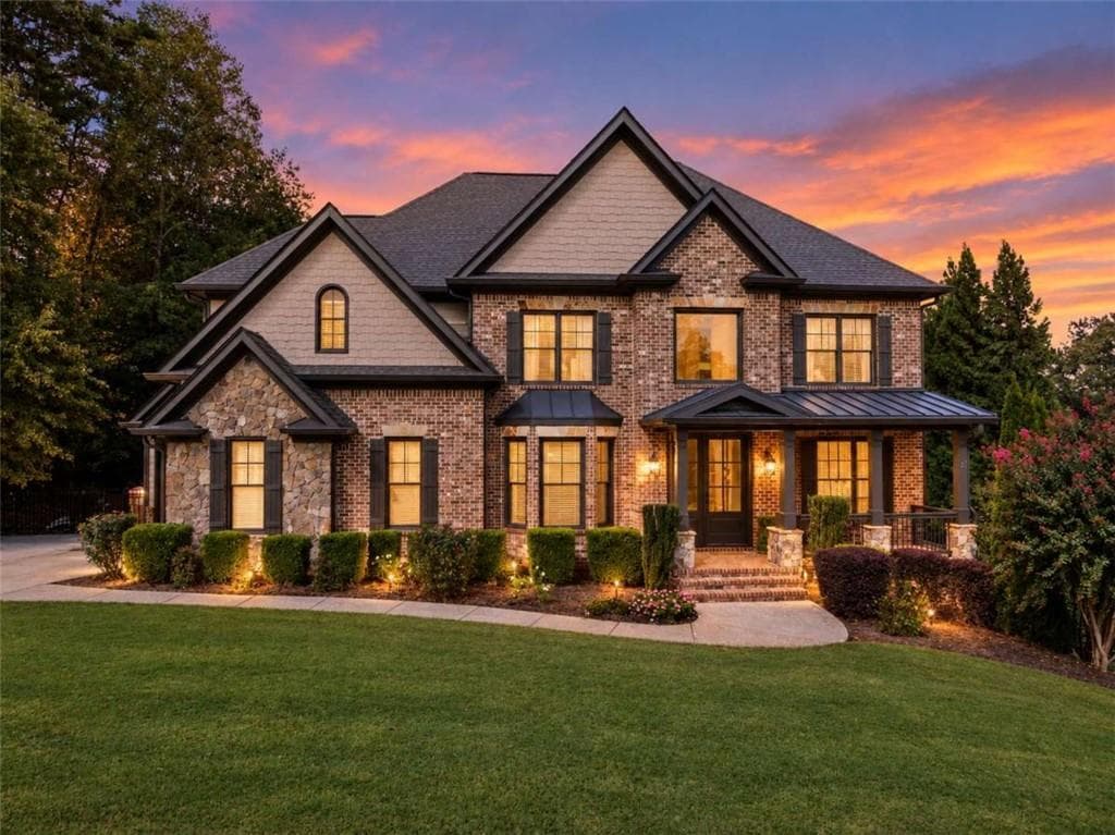 5 bedroom, 5 bathroom, 4,170 sq ft single family residence for sale at 4405 Park Royal Drive, Flowery Branch, GA 30542 — photo 3