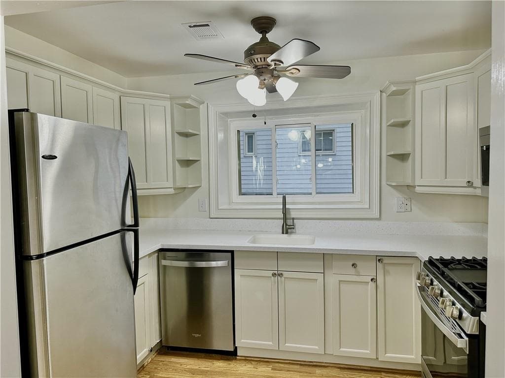 2 bedroom, 2 bathroom, 1,152 sq ft townhouse for rent at 835 Glendale Terrace 7, Atlanta, GA 30308 for $3,075 a month — photo 6