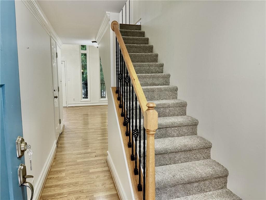 2 bedroom, 2 bathroom, 1,152 sq ft townhouse for rent at 835 Glendale Terrace 7, Atlanta, GA 30308 for $3,075 a month — photo 2
