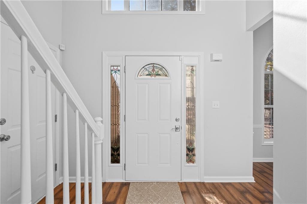 4 bedroom, 3 bathroom, 2,364 sq ft single family residence for sale at 9530 Bonsall Circle, Gainesville, GA 30506 — photo 4