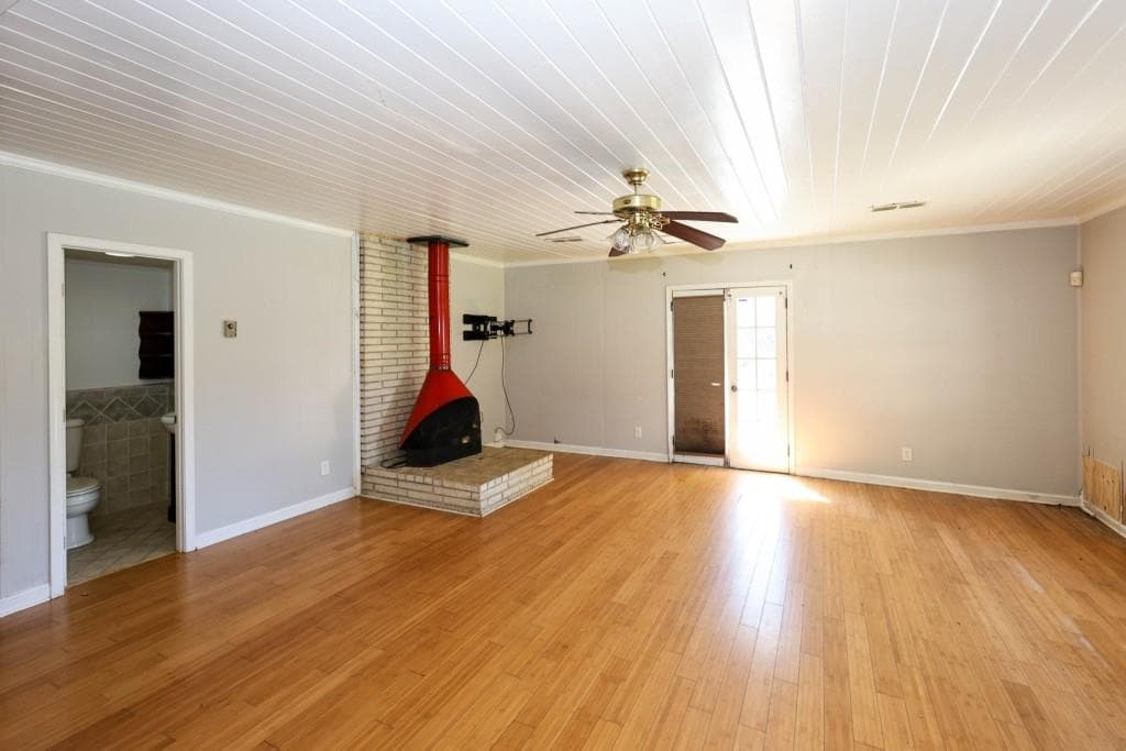 7 bedroom, 5 bathroom, 3,226 sq ft single family residence for rent at 5075 Winters Chapel Road, Atlanta, GA 30360 for $3,950 a month — photo 4