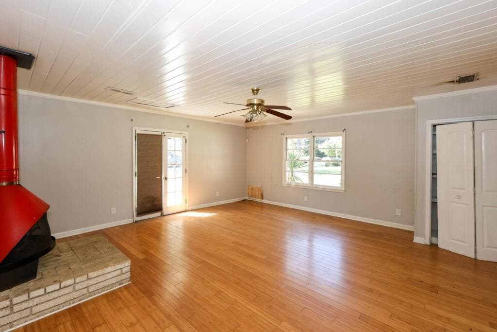 7 bedroom, 5 bathroom, 3,226 sq ft single family residence for rent at 5075 Winters Chapel Road, Atlanta, GA 30360 for $3,950 a month — photo 6