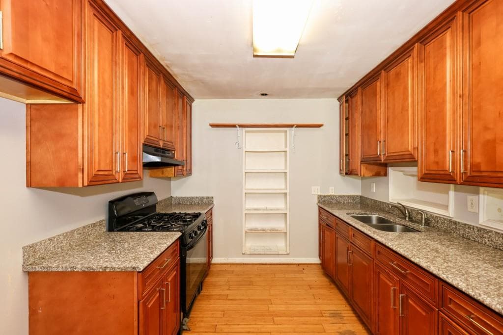 7 bedroom, 5 bathroom, 3,226 sq ft single family residence for rent at 5075 Winters Chapel Road, Atlanta, GA 30360 for $3,950 a month — photo 7
