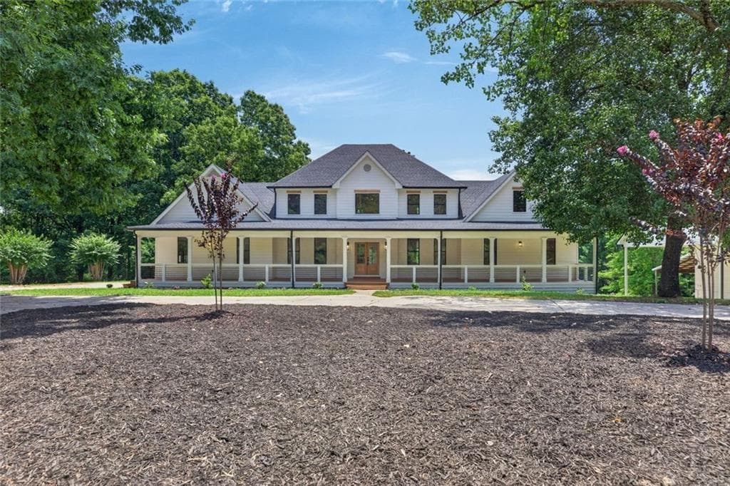 6 bedroom, 7 bathroom, 6,957 sq ft single family residence for sale at 5098 Gwendolyn Court, Acworth, GA 30101