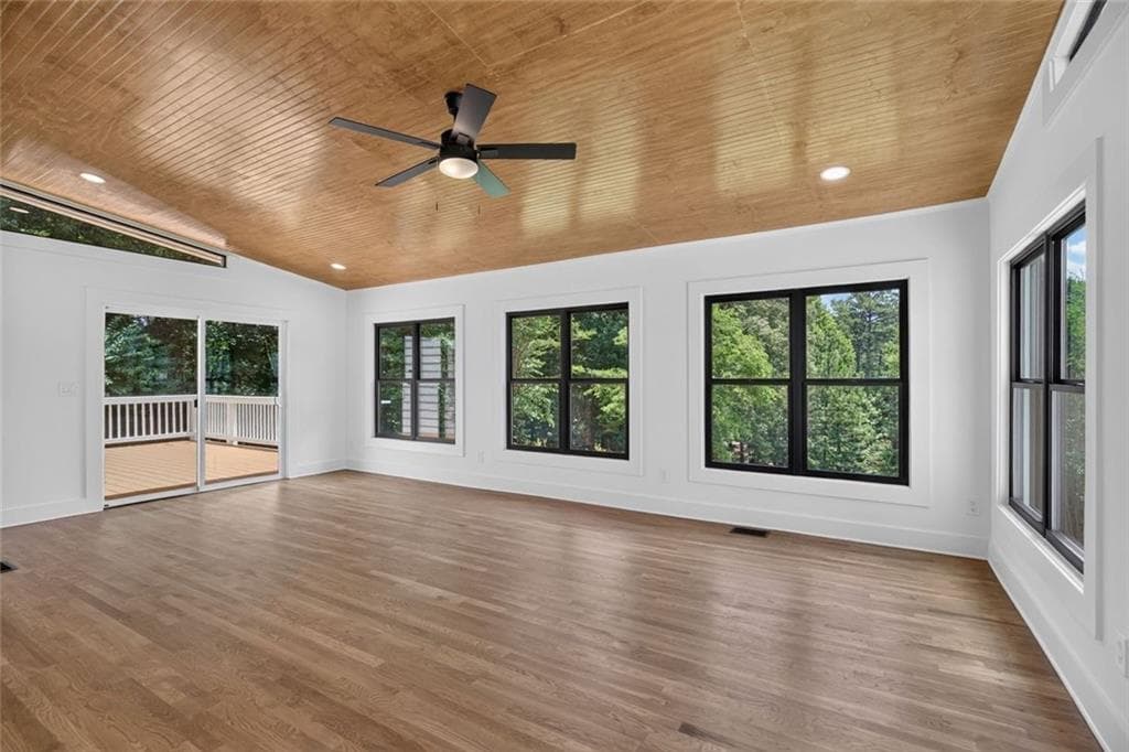 6 bedroom, 7 bathroom, 6,957 sq ft single family residence for sale at 5098 Gwendolyn Court, Acworth, GA 30101 — photo 8