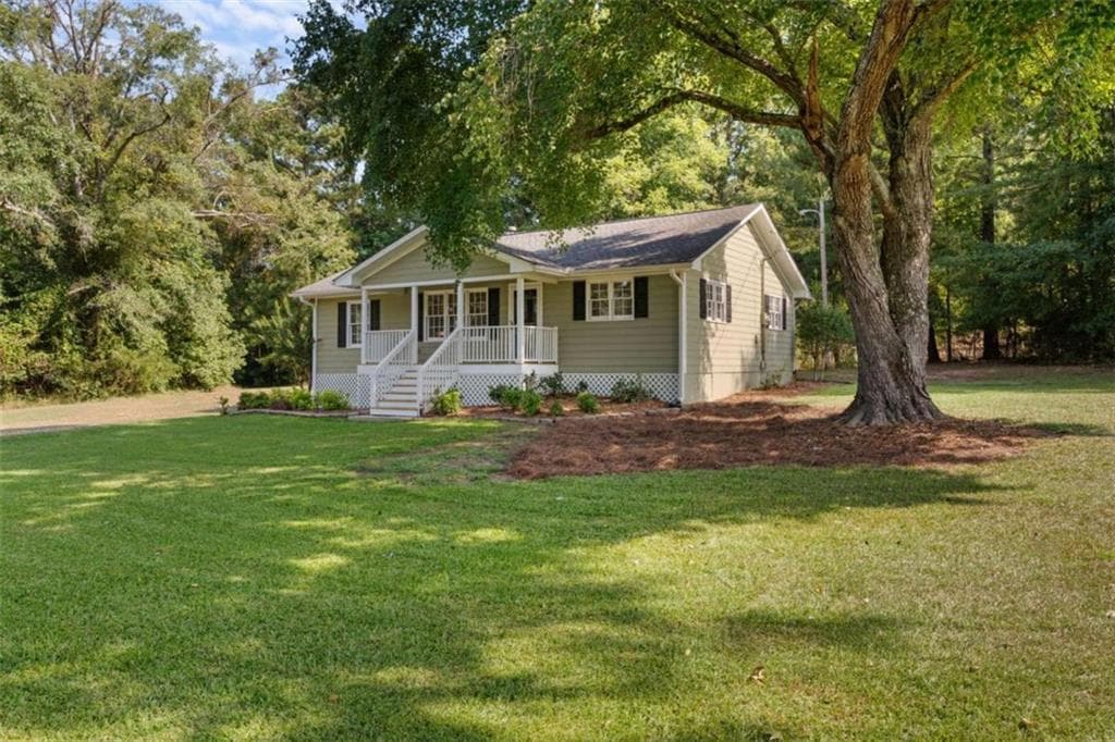 3 bedroom, 2 bathroom, 1,506 sq ft single family residence for sale at 243 Seay Road, Fayetteville, GA 30215 — photo 3