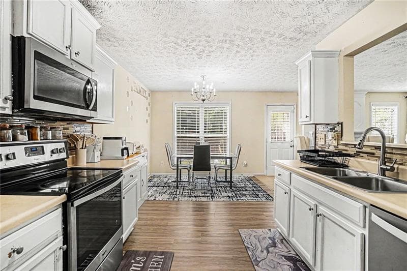 3 bedroom, 3 bathroom, 1,848 sq ft single family residence for sale at 2025 Briar Creek Court, Conyers, GA 30012 — photo 8