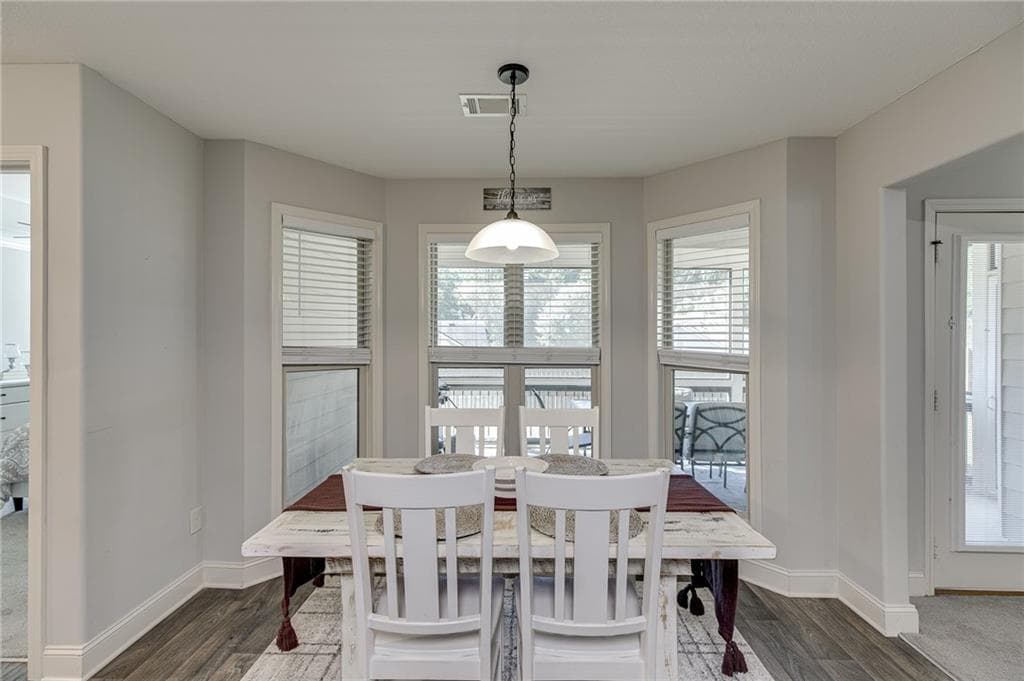 3 bedroom, 2 bathroom, 1,680 sq ft single family residence for sale at 128 Waterford Glen Drive, Lula, GA 30554 — photo 8