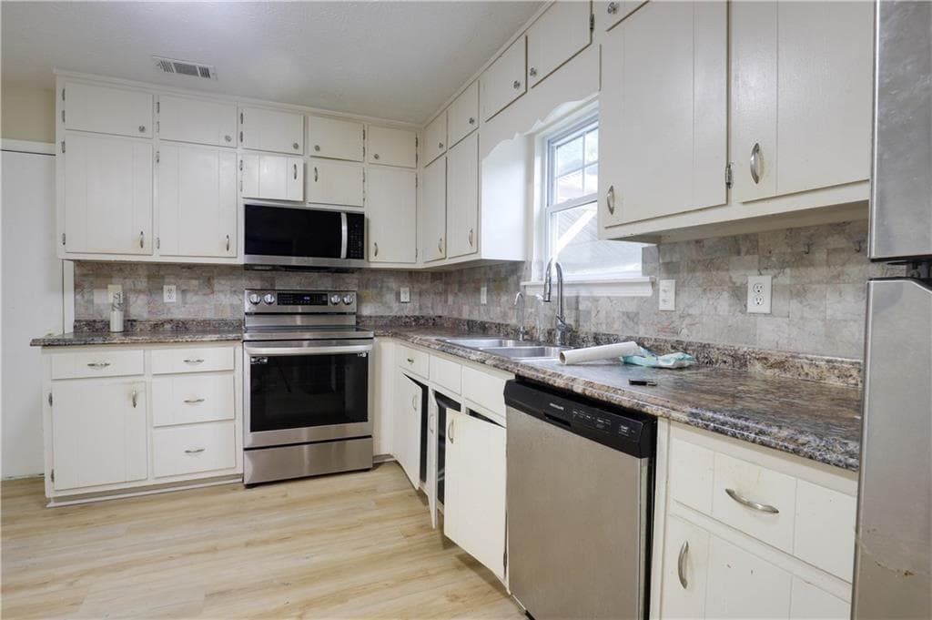 3 bedroom, 3 bathroom, 1,504 sq ft single family residence for rent at 4131 Gravitt Place, Duluth, GA 30096 for $2,000 a month — photo 8