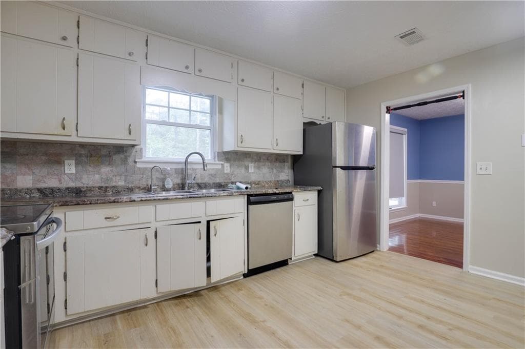 3 bedroom, 3 bathroom, 1,504 sq ft single family residence for rent at 4131 Gravitt Place, Duluth, GA 30096 for $2,000 a month — photo 9