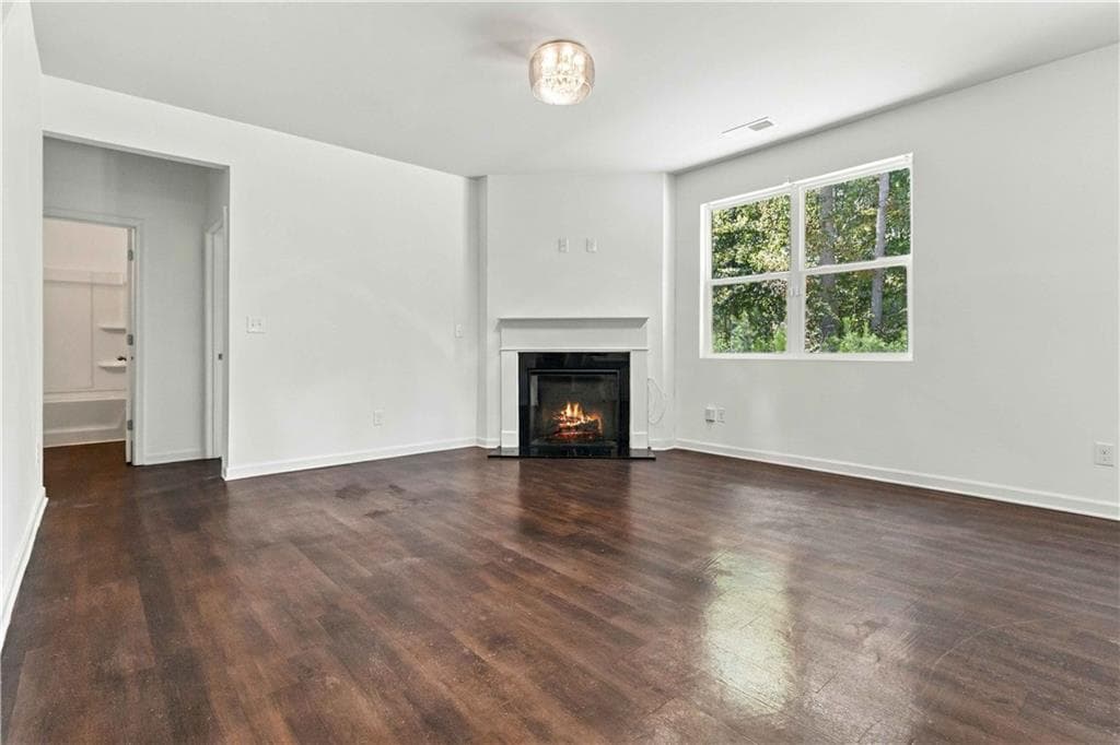 5 bedroom, 3 bathroom, 2,556 sq ft single family residence for sale at 25 Lena Court, Covington, GA 30016 — photo 6